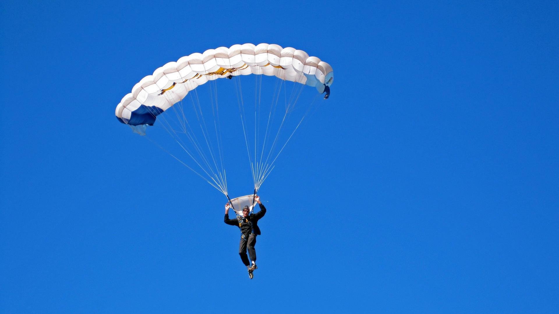 世界杯后“解说员第二春” 多位主播走红跨界综艺